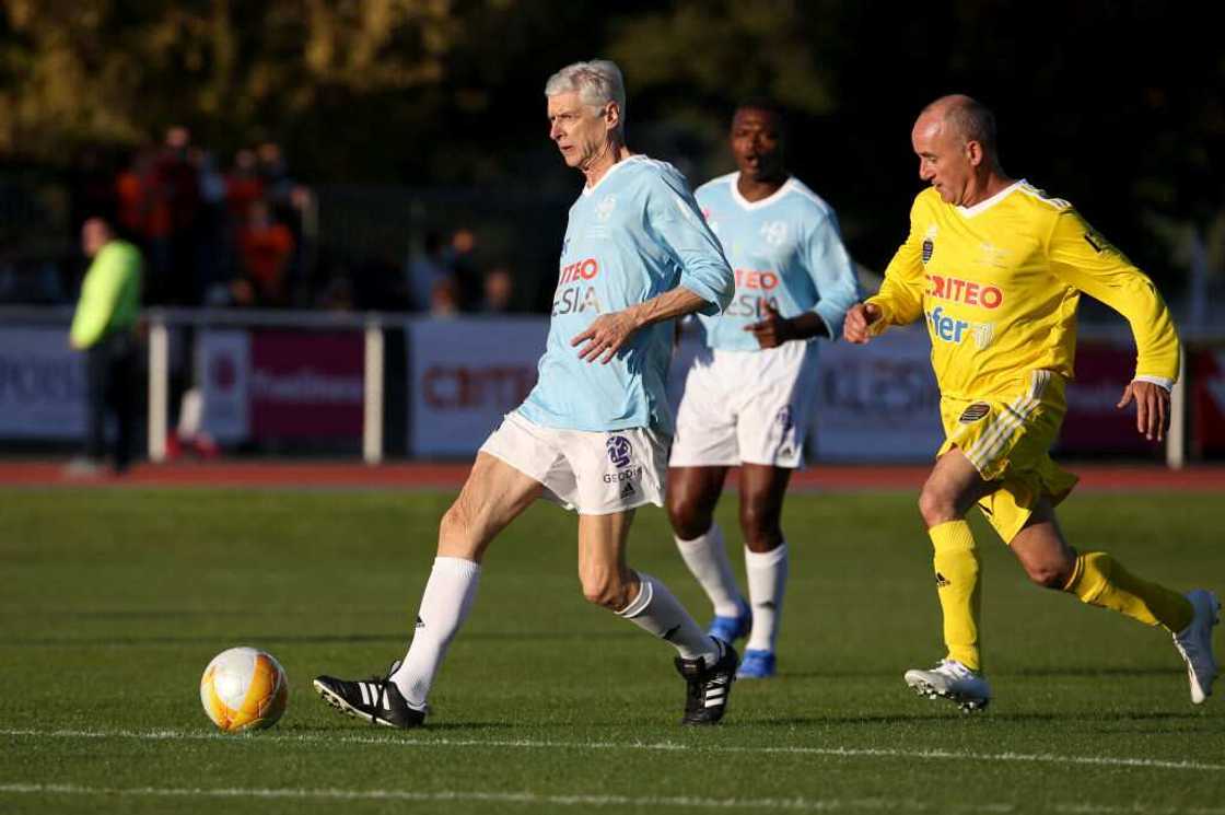 Former Arsenal boss Wenger shuns Ronaldo and Messi, names Liverpool star as best striker in the world Former Arsenal boss Wenger shuns Ronaldo and Messi, names Liverpool star as best striker in the world