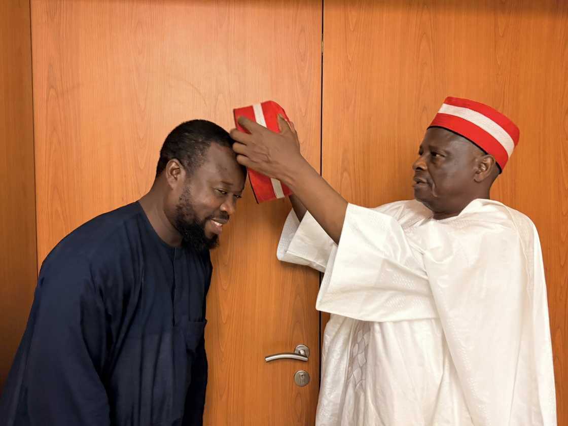 Dan majalisa a Kano ya bar APC zuwa bangaren Kwankwaso Dan majalisa a Kano ya bar APC zuwa bangaren Kwankwaso