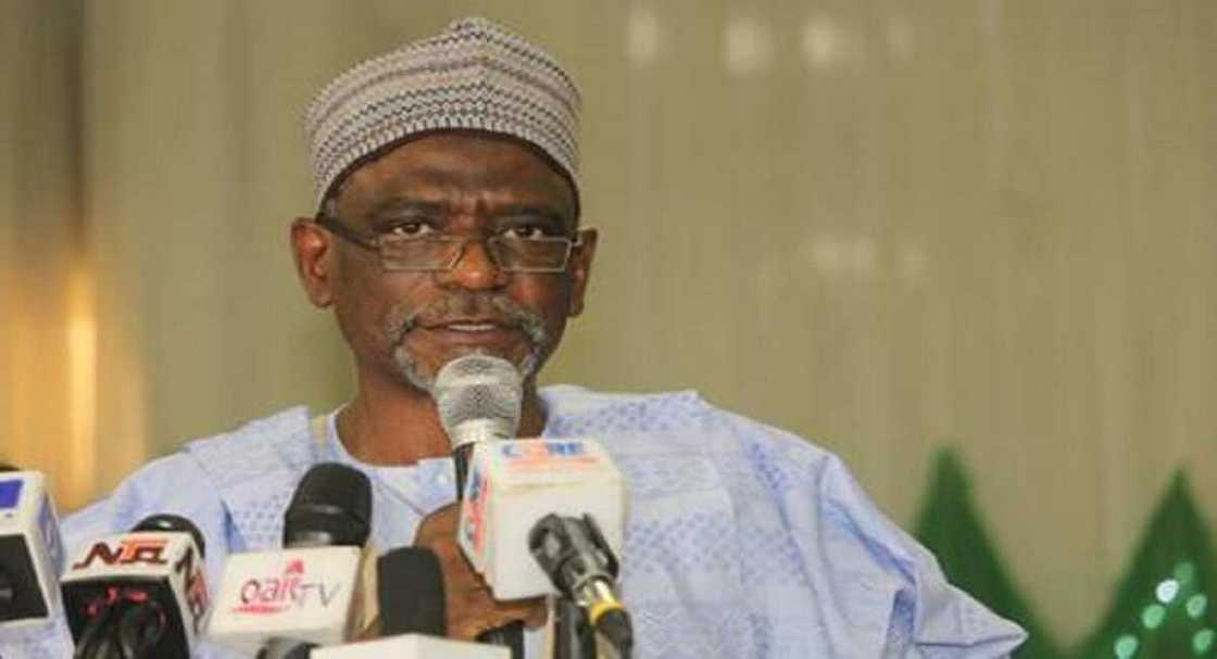 Sabuwar doka: Ma su digiri mai daraja ta farko da ta biyu kadai za'a bawa aikin koyarwa; FG Sabuwar doka: Ma su digiri mai daraja ta farko da ta biyu kadai za'a bawa aikin koyarwa; FG