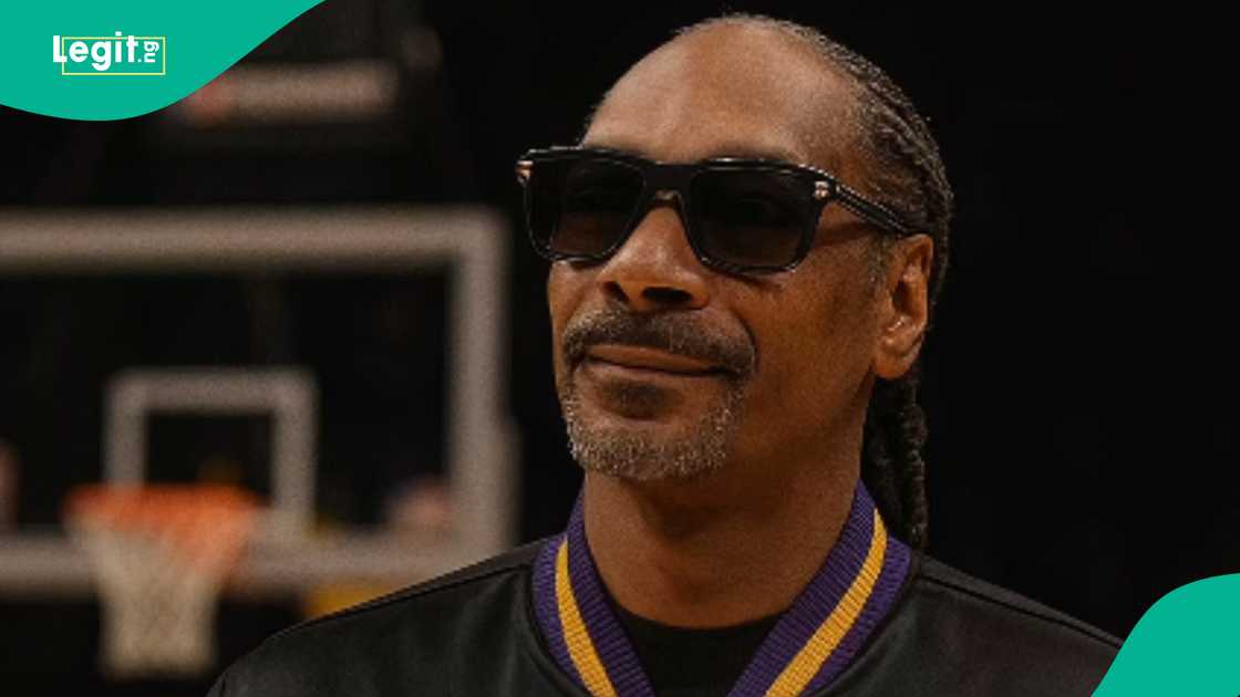 Ed Sheeran claims he was unable to see after smoking with Snoop Dogg. Ed Sheeran claims he was unable to see after smoking with Snoop Dogg.