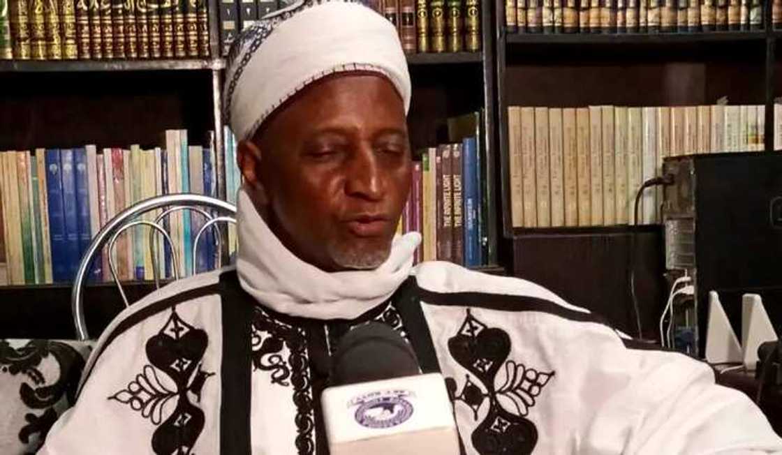 Farfesa Lugga Farfesa Lugga