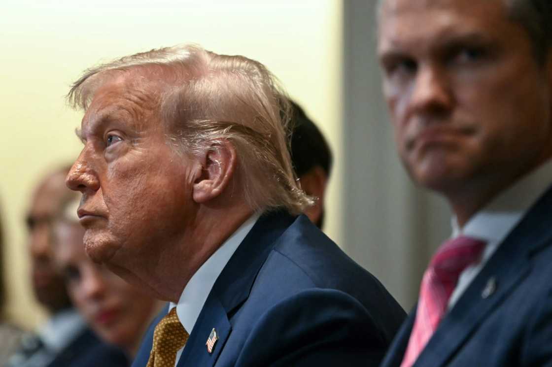 US President Donald Trump released six much  letters mounting  retired  tariff rates betwixt  20 percent and 30 percent for trading partners