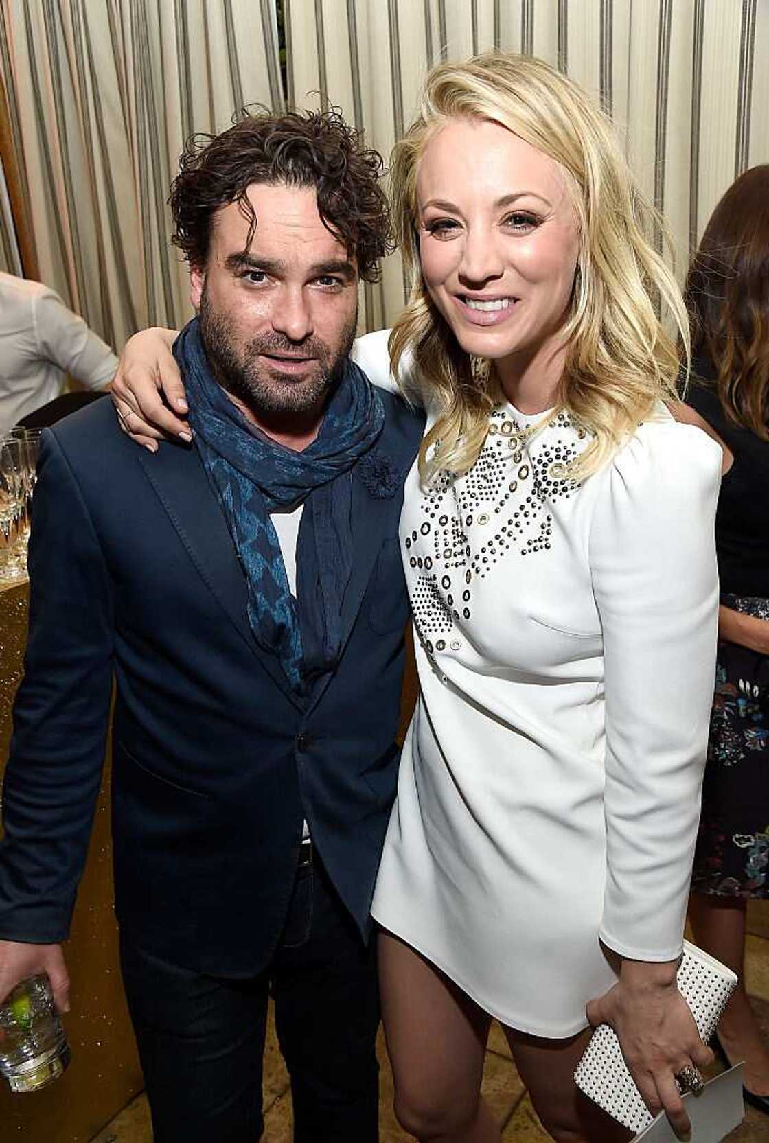 kaley cuoco johnny galecki kaley cuoco johnny galecki