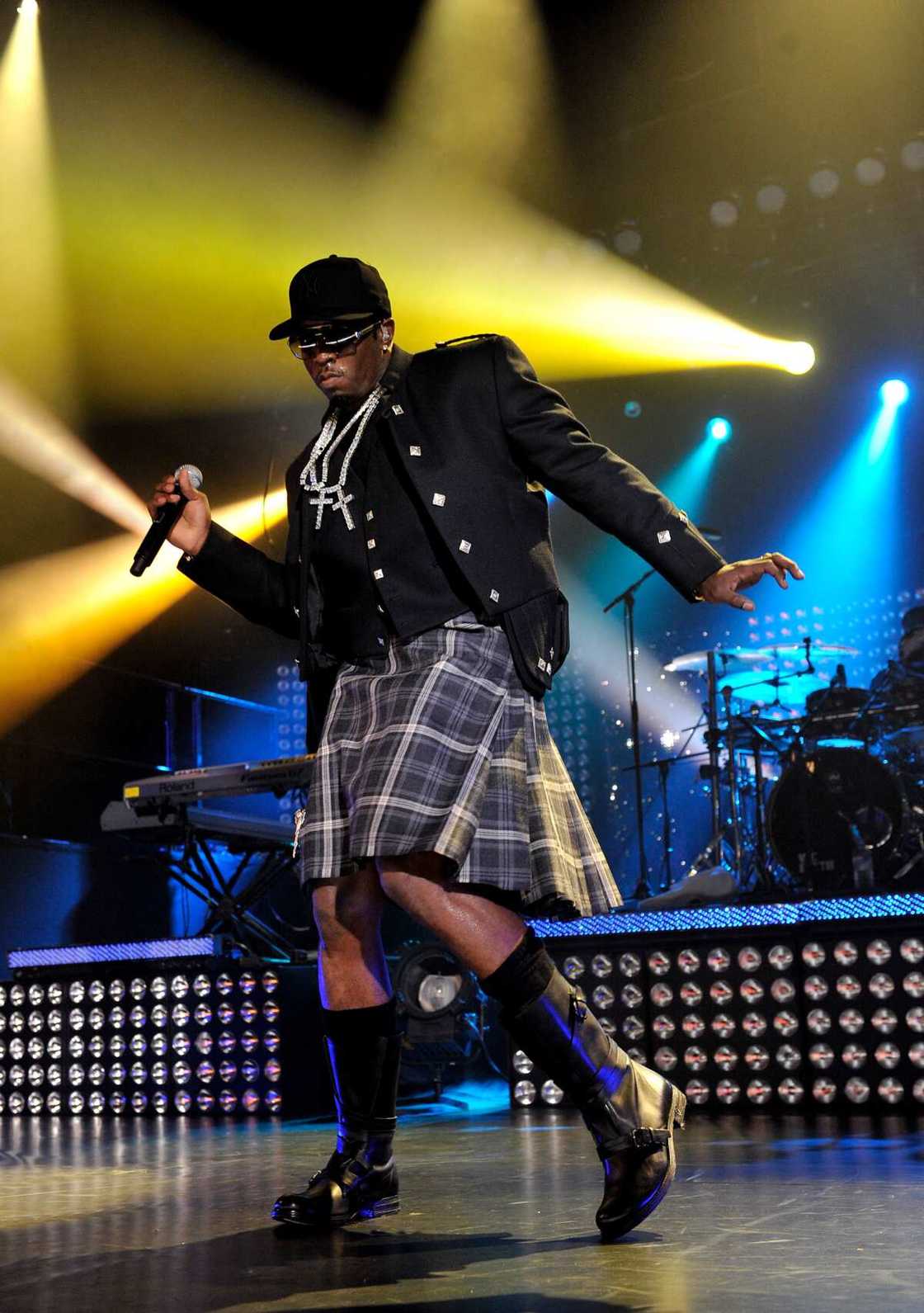 Diddy performing on stage. Diddy performing on stage.