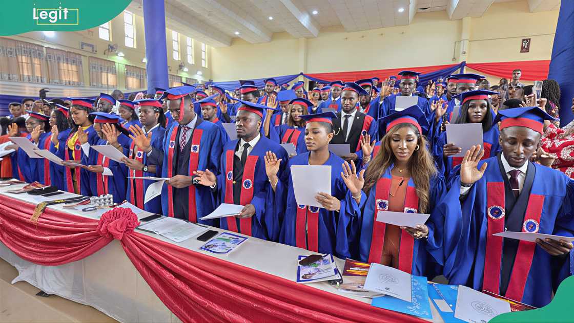University of Nigeria, Nsukka graduates University of Nigeria, Nsukka graduates
