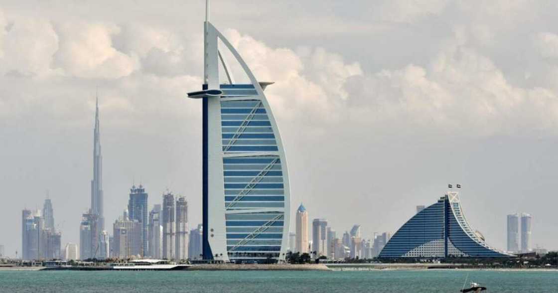 Korona: Dubai ta sanar da bude kasar ga ma su yawon bude ido Korona: Dubai ta sanar da bude kasar ga ma su yawon bude ido