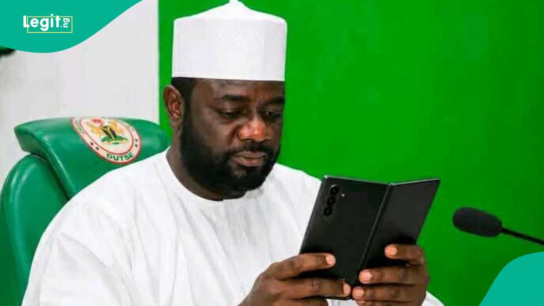 Kareka ya bar jam'iyyar APC Kareka ya bar jam'iyyar APC