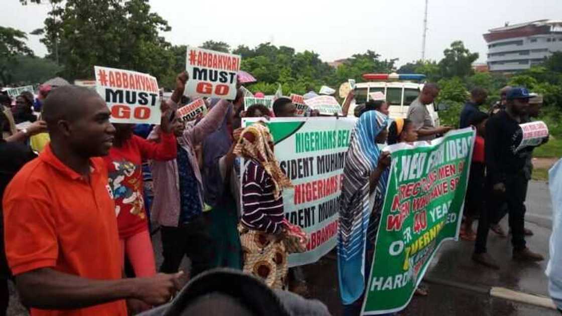 Breaking: APC stakeholders ask Buhari to sack Kyari Breaking: APC stakeholders ask Buhari to sack Kyari