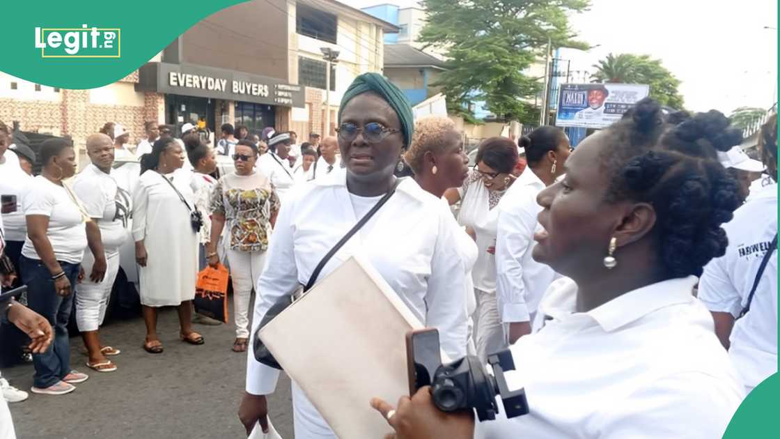 Rivers women march in support of the state of emergency declaration by President Bola Tinubu and Vice Admiral Ibok-Ete Ibas' administration. Rivers women march in support of the state of emergency declaration by President Bola Tinubu and Vice Admiral Ibok-Ete Ibas' administration.