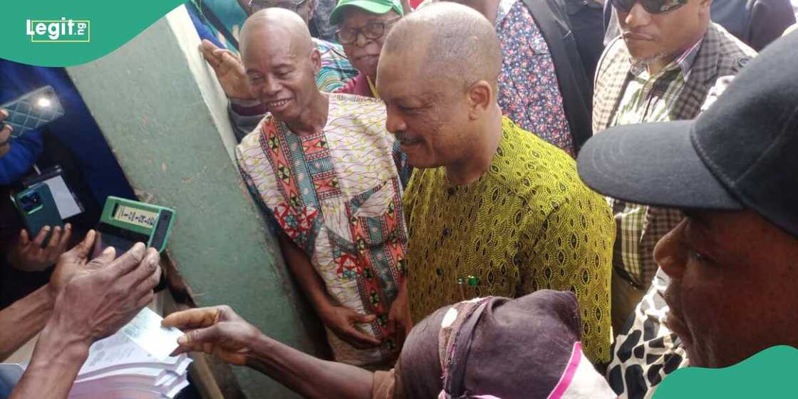 PDP's Samuel Anyanwu casts vote in Imo guber election PDP's Samuel Anyanwu casts vote in Imo guber election