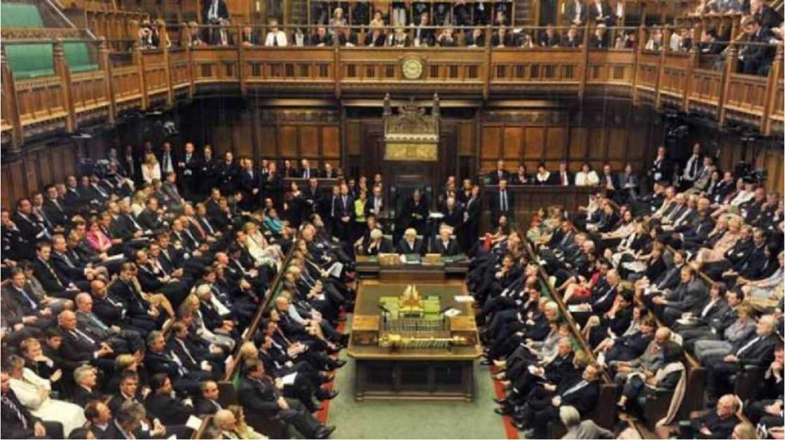 Dan Majalisa Da Aka Kama Yana Kallon Fim Din Batsa a Wayansa Yayin Zaman Majalisa Ya Yi Murabus Dan Majalisa Da Aka Kama Yana Kallon Fim Din Batsa a Wayansa Yayin Zaman Majalisa Ya Yi Murabus