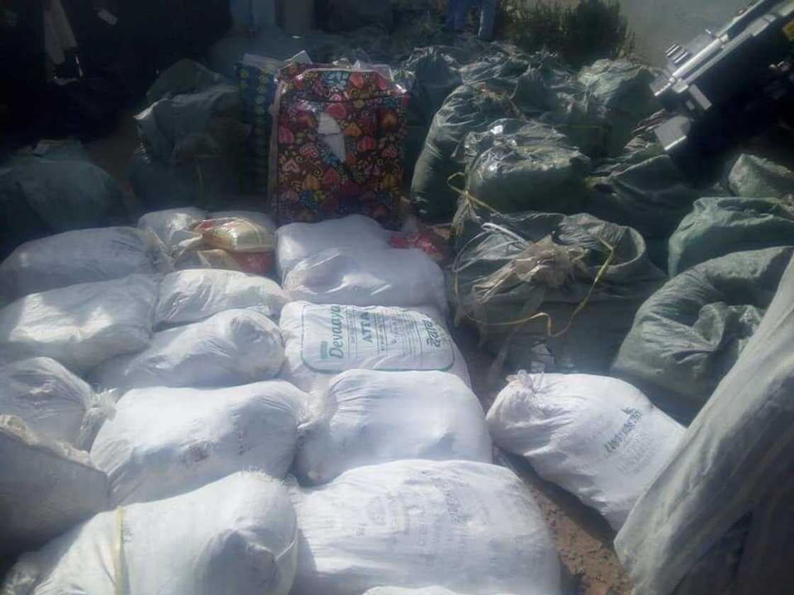 An kama muggan makamai da mota cike da kwayoyi a Kano, hotuna