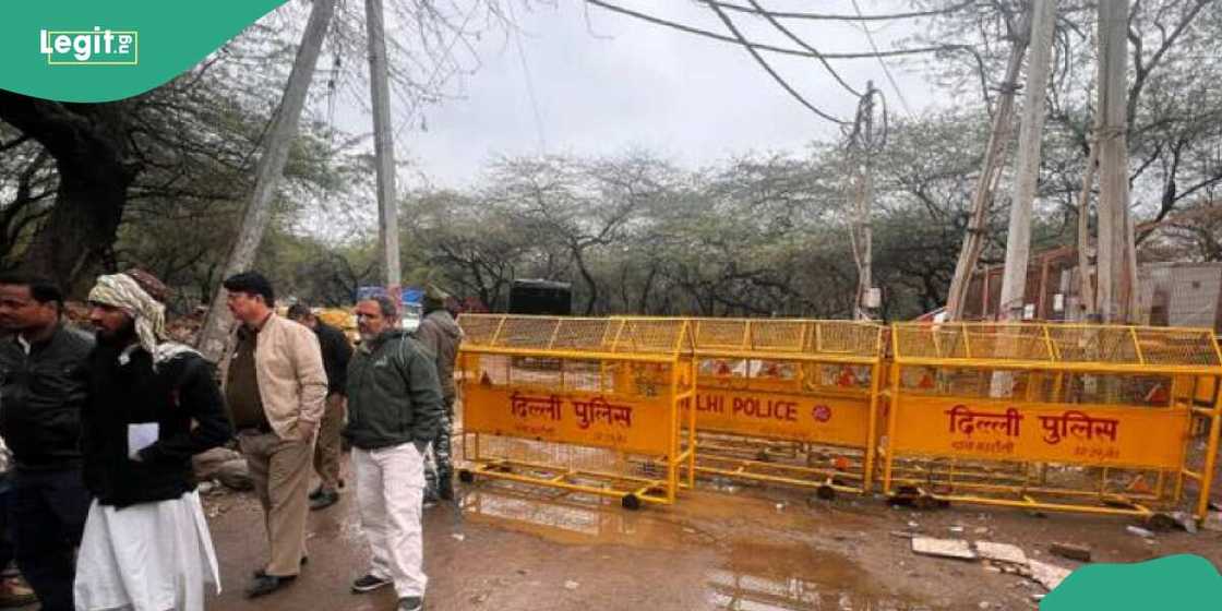 Indiya ta rushe babban masallaci mai tarihi a New Delhi Indiya ta rushe babban masallaci mai tarihi a New Delhi