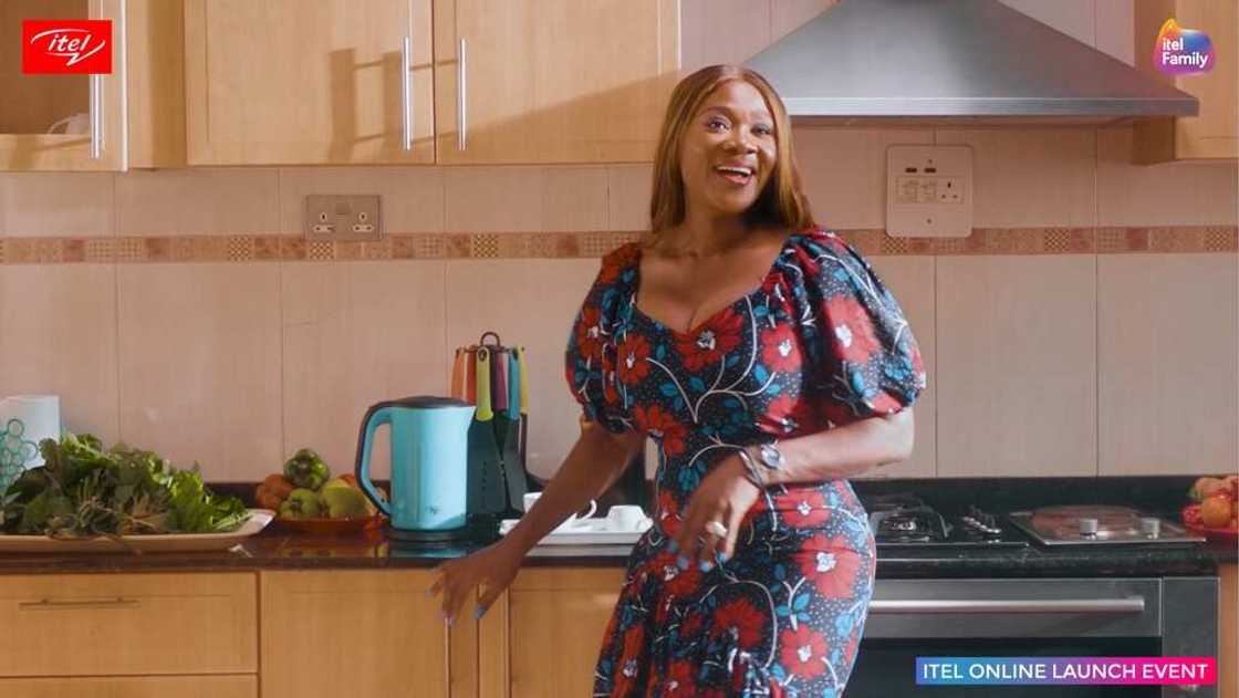 itel Online Launch Event: itel Debuts itel S17, Cinema TV Projector and Other User-Friendly Products itel Online Launch Event: itel Debuts itel S17, Cinema TV Projector and Other User-Friendly Products