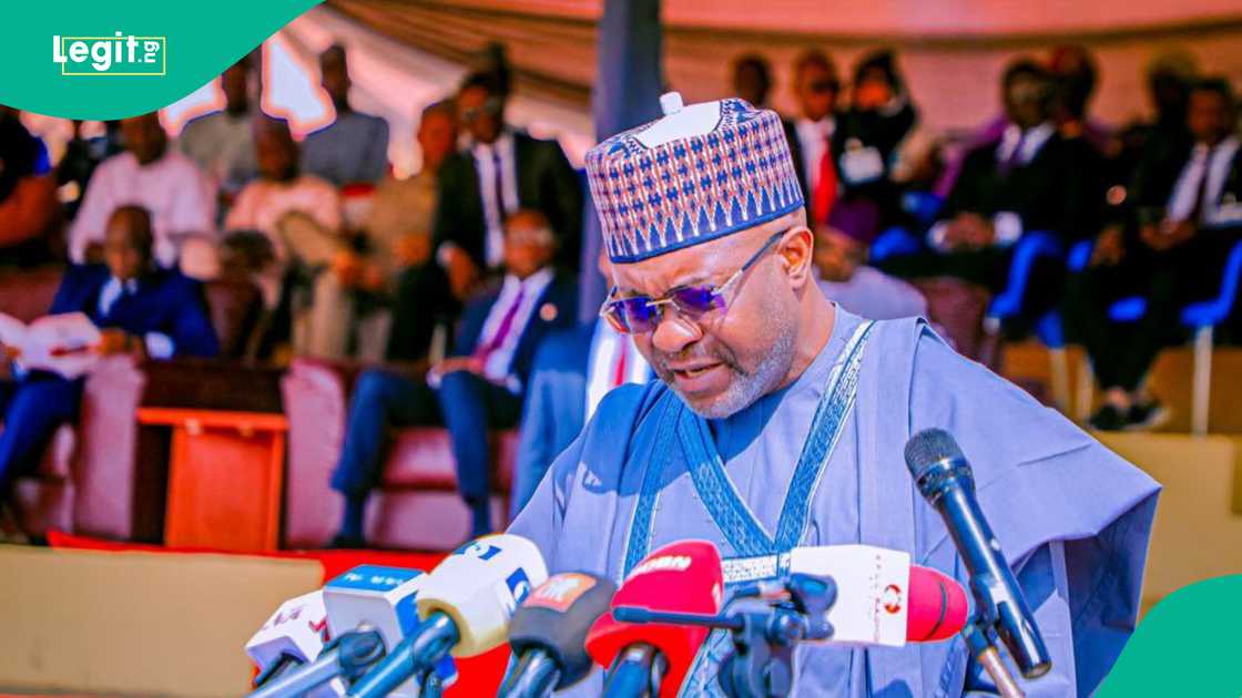 Emmanuel Igwe criticises Ginger Obinna Onwusibe ahead of the 2027 elections in Abia State. Emmanuel Igwe criticises Ginger Obinna Onwusibe ahead of the 2027 elections in Abia State.