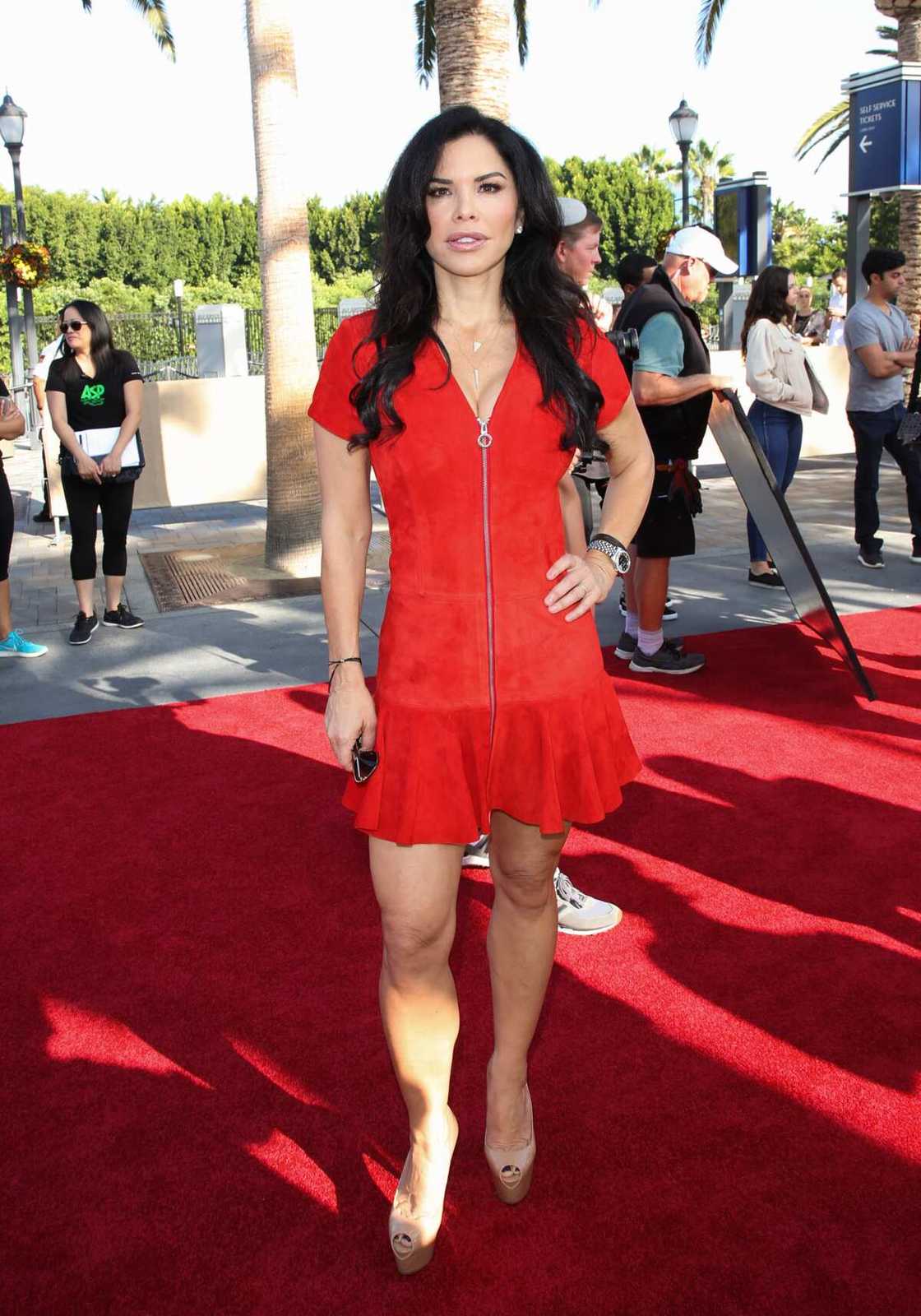 Jeff Bezos new girlfriend Jeff Bezos new girlfriend