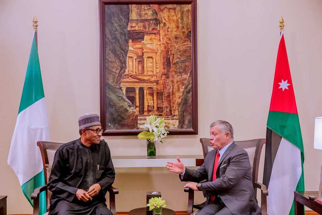 Hotunan ganawar Buhari da Sarki Abdullahi Hussein na Jordan Hotunan ganawar Buhari da Sarki Abdullahi Hussein na Jordan