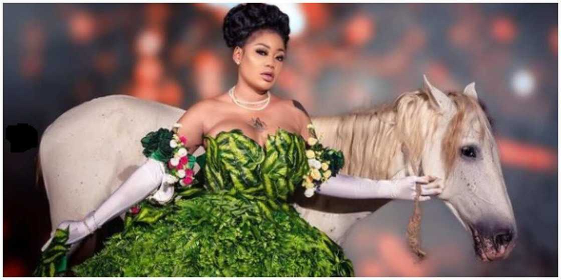 Photos of Toyin Lawani. Photos of Toyin Lawani.