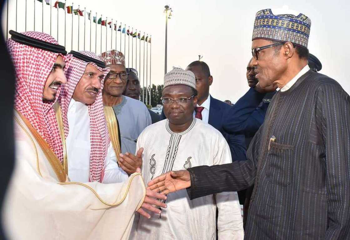 Buhari ya gwangwaje Afghanistan da tallafin $1m, OIC ta jinjina masa Buhari ya gwangwaje Afghanistan da tallafin $1m, OIC ta jinjina masa