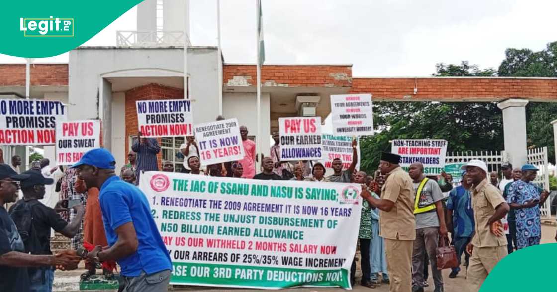 Zanga zangar SSANU da NASU. Zanga zangar SSANU da NASU.