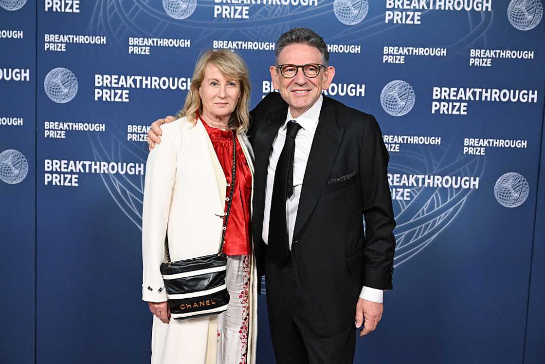 Caroline and Lucian Grainge pose at Barker Hangar. Caroline and Lucian Grainge pose at Barker Hangar.
