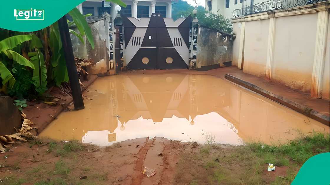 Overnight flood wreaks havoc in Nnewi Overnight flood wreaks havoc in Nnewi