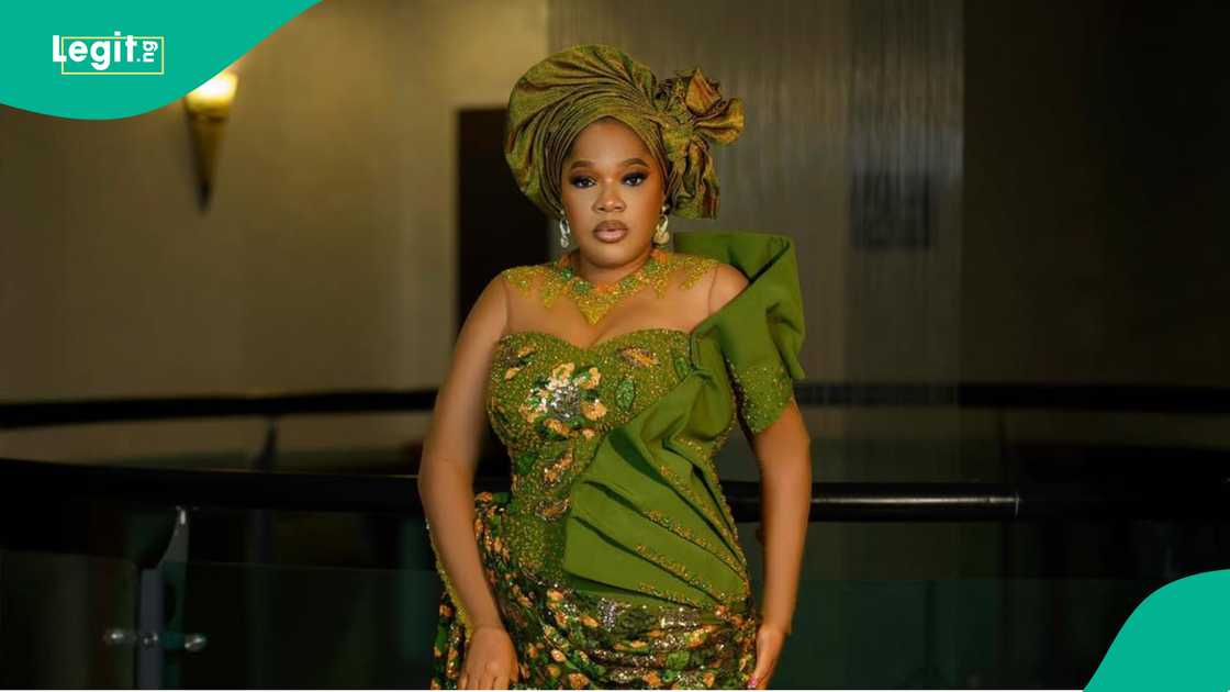 Toyin Abraham dragged over her new movie, accused of copying Funke Akindele Toyin Abraham dragged over her new movie, accused of copying Funke Akindele