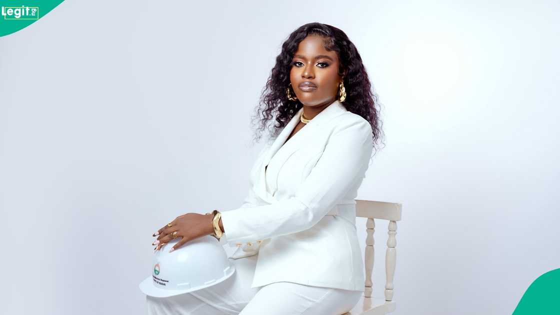 A web developer bags first class in engineering from UI A web developer bags first class in engineering from UI