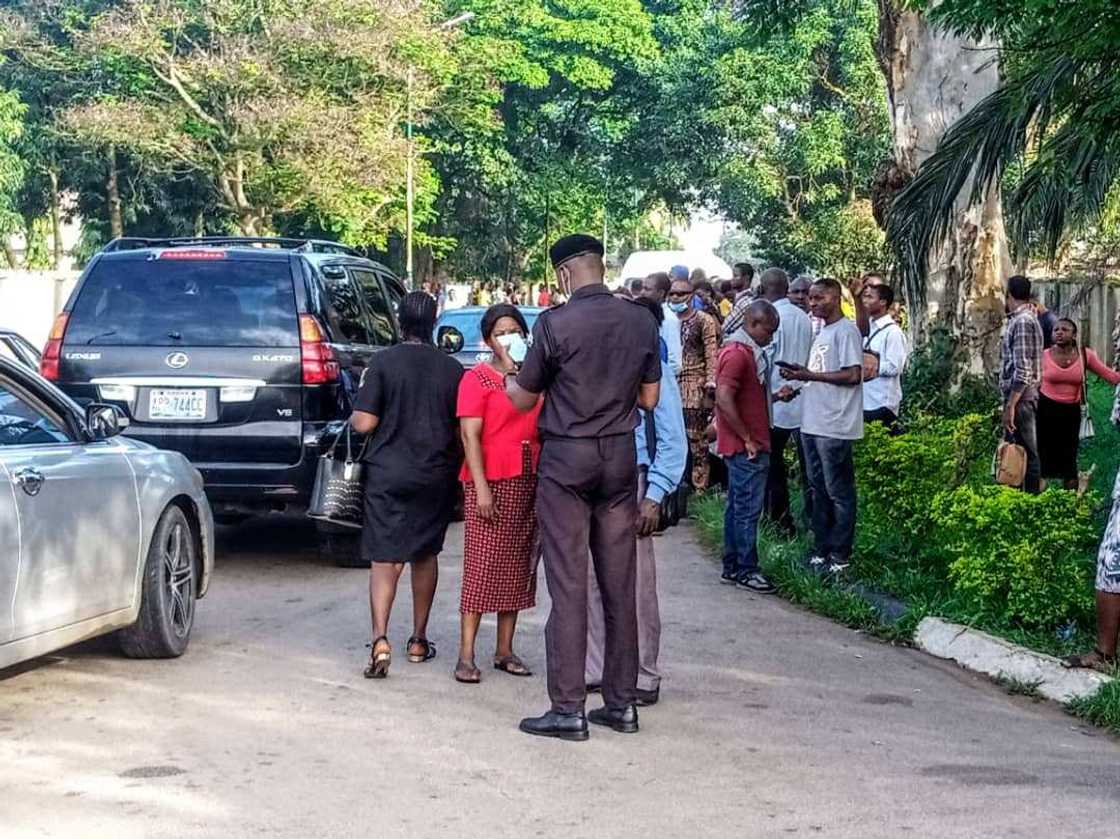 Hotuna daga Edo Hotuna daga Edo