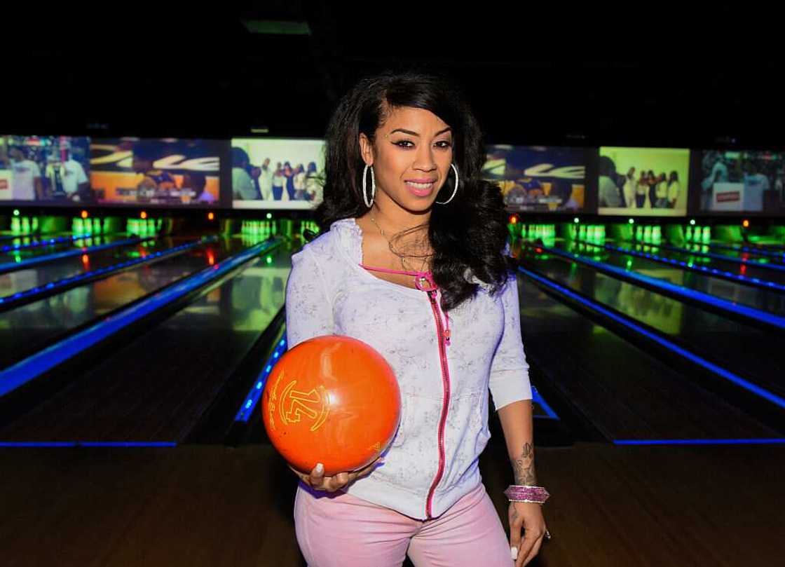 Keyshia Cole at the 3rd annual Girls With Gifts Charity Bowling Tournament