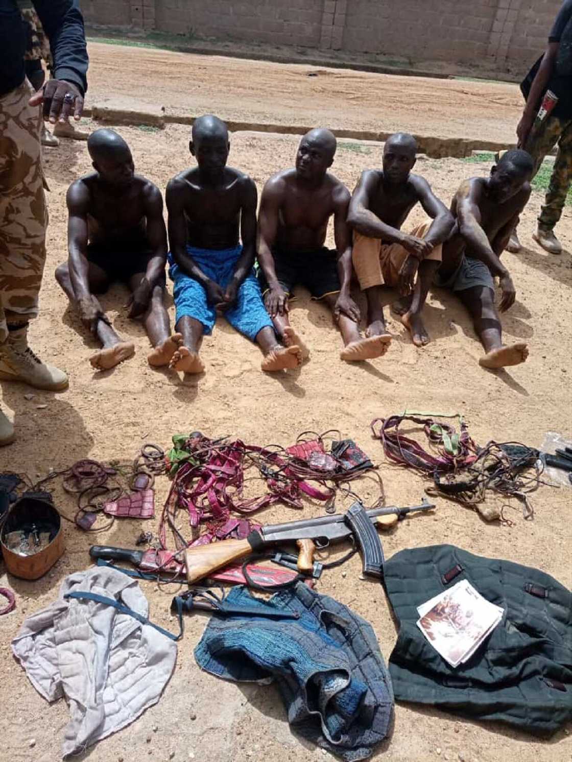 Zamfara, Katsina da Sokoto: Dakarun soji sun ragargaza 'yan bindiga Zamfara, Katsina da Sokoto: Dakarun soji sun ragargaza 'yan bindiga