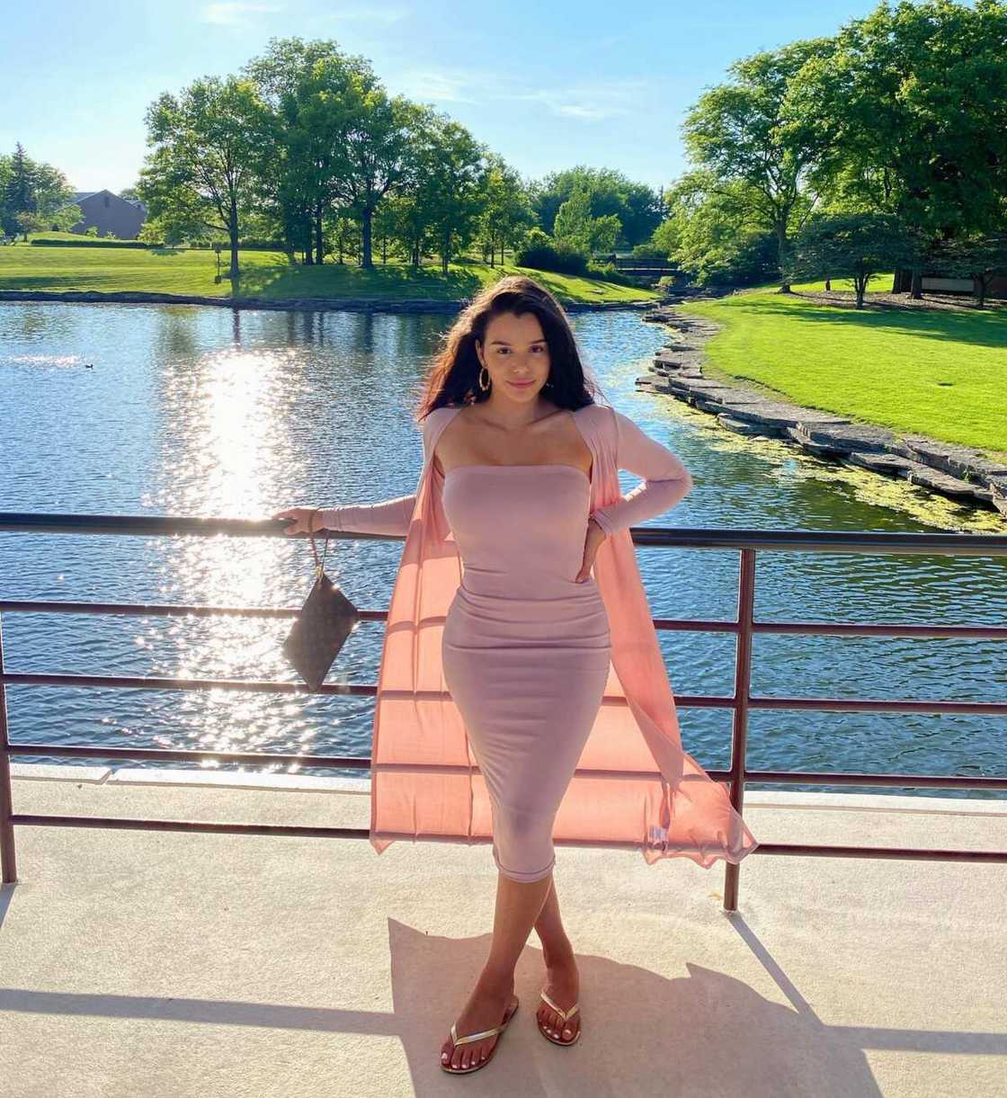 Cristina Villegas’ biography: age, height, boyfriend, net worth - Legit.ng