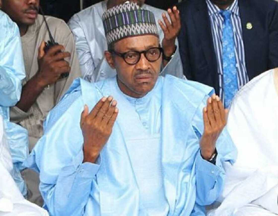 Buhari ya bi ayarin malaman addinai, ya hada ASUU da Allah da Annabi kada su tafi yajin aiki Buhari ya bi ayarin malaman addinai, ya hada ASUU da Allah da Annabi kada su tafi yajin aiki