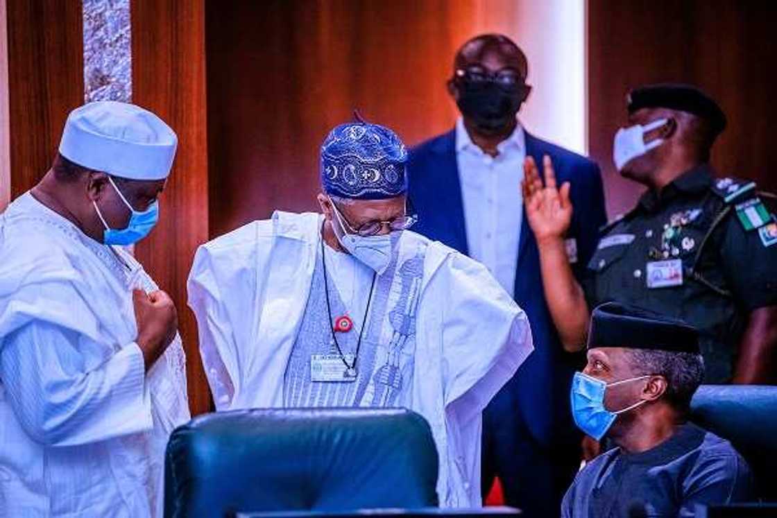 Zaman majalisar zartarwa na ranar Laraba, 8 ga watan Yulin 2020
Hakkin mallakar hoto; Jaridar The Nation Zaman majalisar zartarwa na ranar Laraba, 8 ga watan Yulin 2020
Hakkin mallakar hoto; Jaridar The Nation