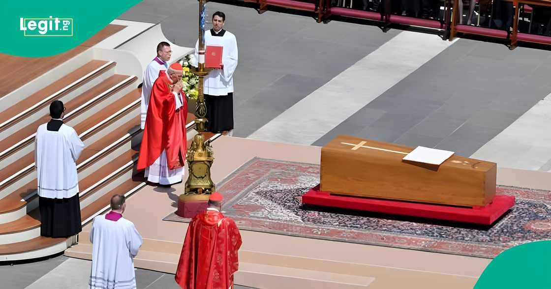 A Nigerian Catholic priest admired the coffin of Pope Francis during the burial A Nigerian Catholic priest admired the coffin of Pope Francis during the burial