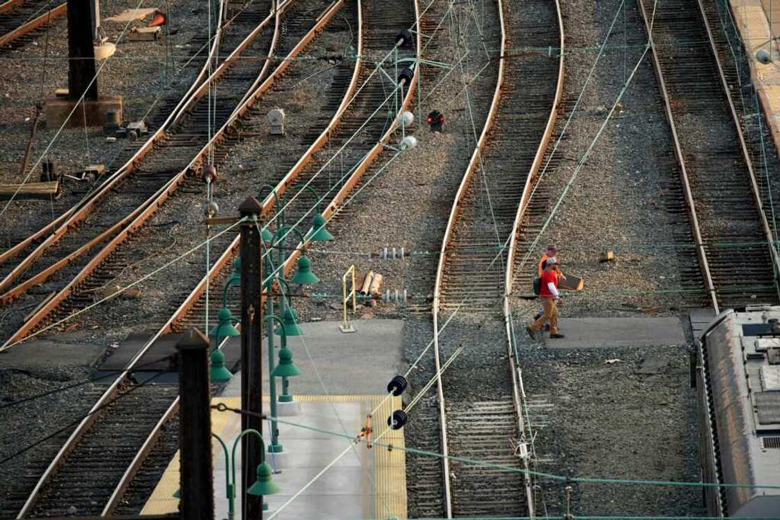 US Senators approved a bill to avert a freight rail strike, but failed to green-light a measure on paid sick days US Senators approved a bill to avert a freight rail strike, but failed to green-light a measure on paid sick days