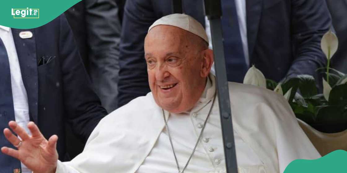 Vatican sources say Pope Francis suffers 'isolated' breathing crisis in hospital Vatican sources say Pope Francis suffers 'isolated' breathing crisis in hospital