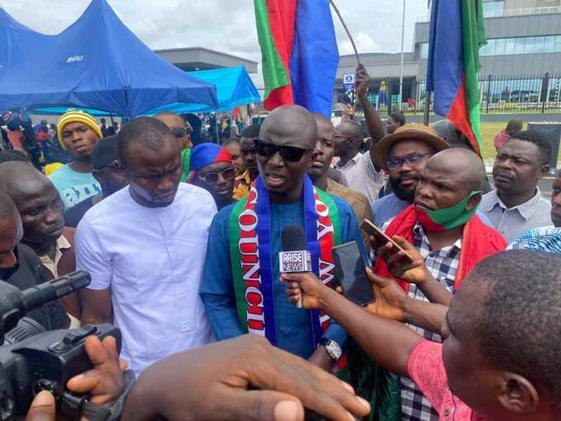 BREAKING: After Bayelsa protest, Ijaw youths shut NDDC headquarters in Rivers BREAKING: After Bayelsa protest, Ijaw youths shut NDDC headquarters in Rivers
