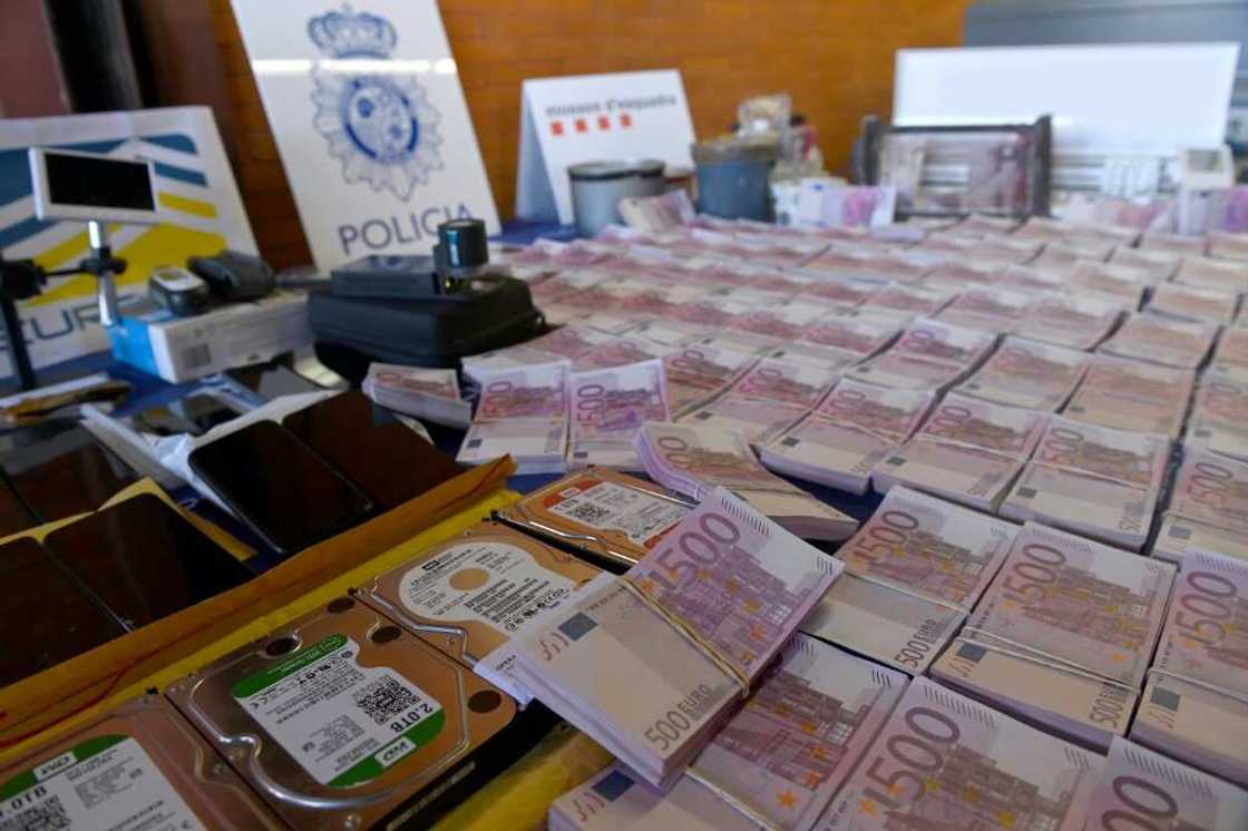 Fake 500-euro banknotes seized by police Fake 500-euro banknotes seized by police