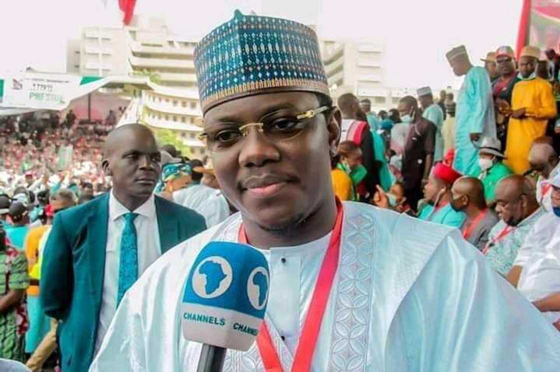 'Dan Sule Lamido ya lashe zaben fidda gwanin yan takarar gwamnan Jigawa 'Dan Sule Lamido ya lashe zaben fidda gwanin yan takarar gwamnan Jigawa