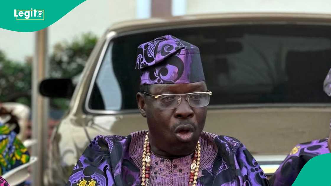 Young boy storms Ogogo's fidau prayer to ask for actor