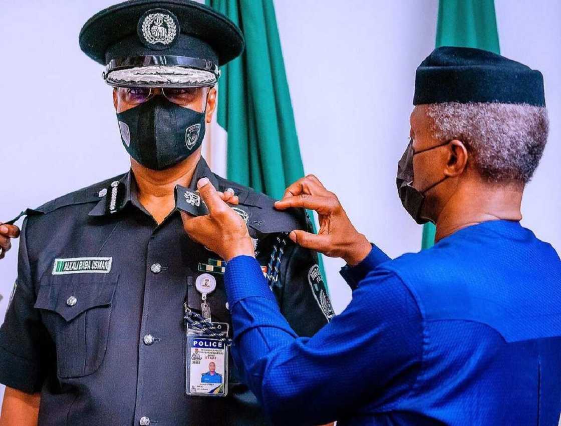 Buhari ya bayyana dalilinsa na nada Usman Alkali Baba sabon IGP Buhari ya bayyana dalilinsa na nada Usman Alkali Baba sabon IGP