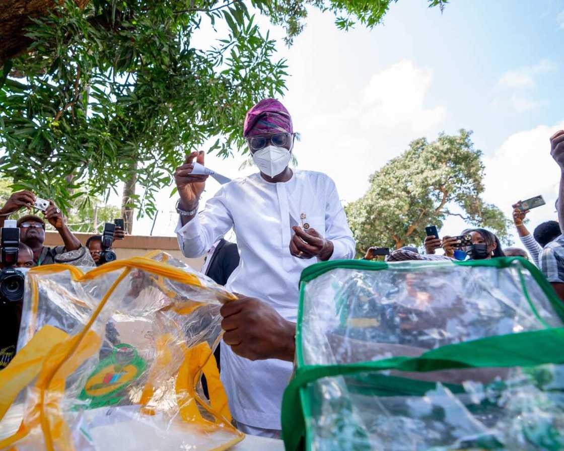 Sanwo-Olu and wife cast ballot in Lagos LG polls