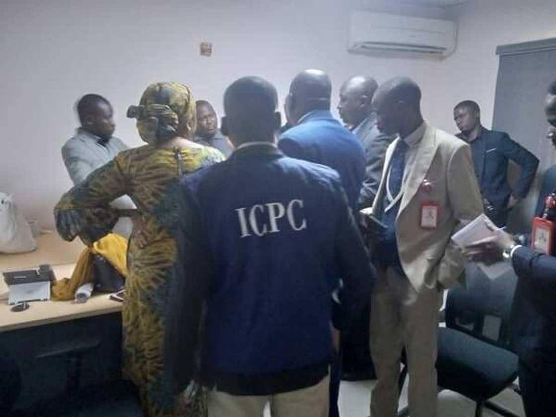 Jami'an ICPC sun kama masu boye kudi a banki