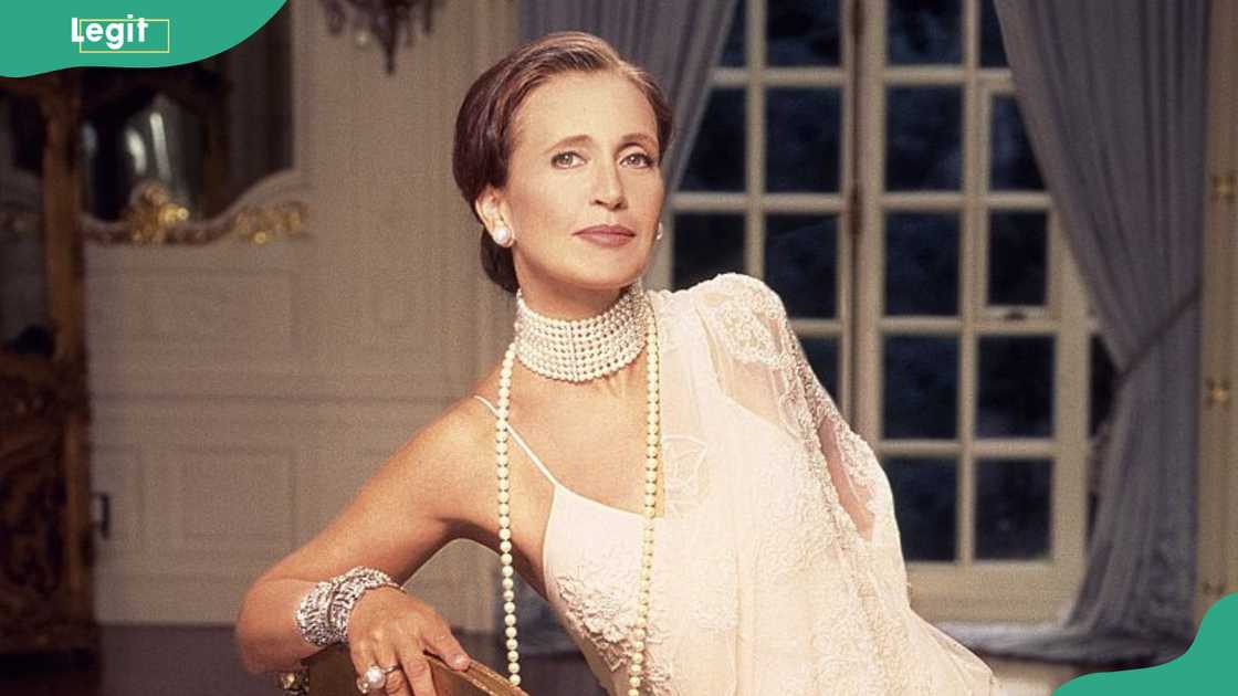 Author Danielle Steel poses for a portrait in 1997