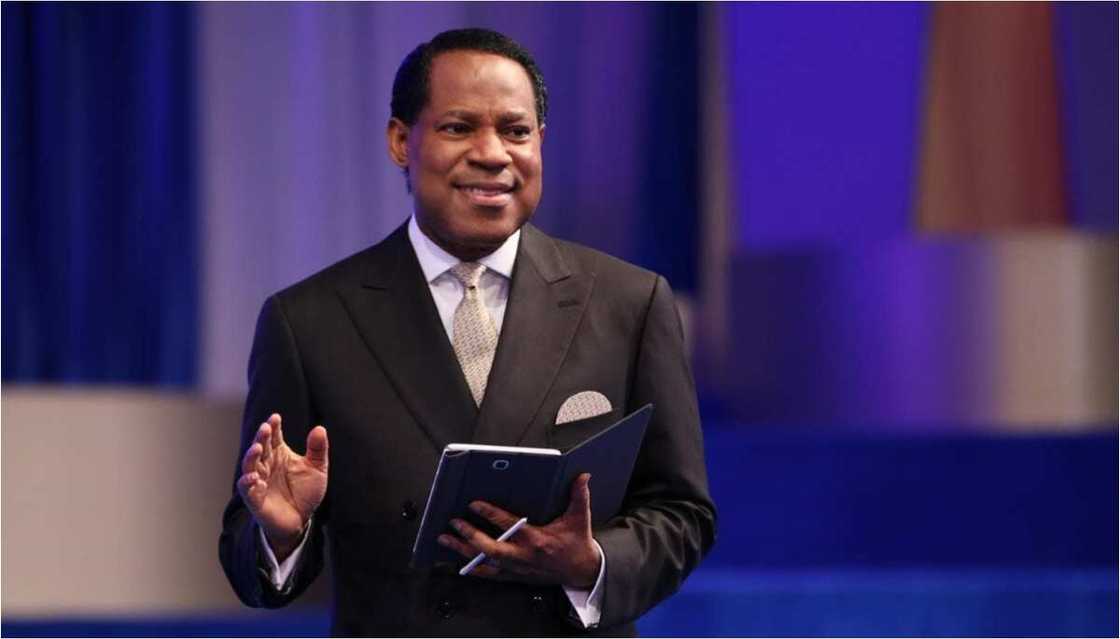 Chris Oyakhilome Sermons: The transformative words of the man of God Chris Oyakhilome Sermons: The transformative words of the man of God