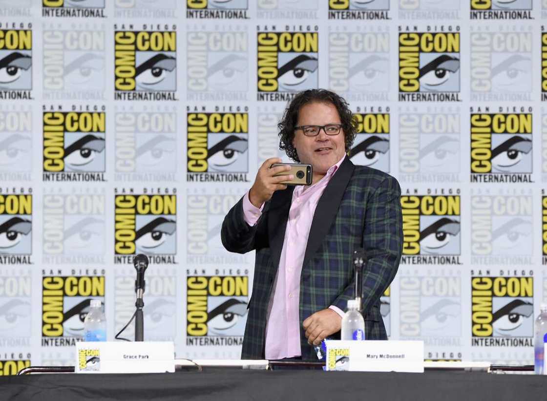 current list of hallmark male actors current list of hallmark male actors