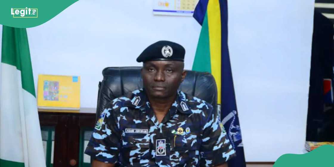 Wani ma'aikaci ya fadi matacce a ofis a Ondo Wani ma'aikaci ya fadi matacce a ofis a Ondo