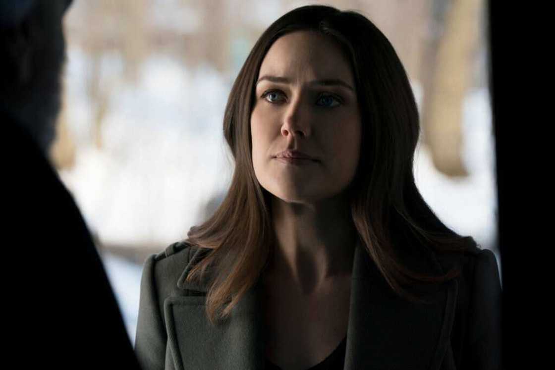 Megan Boone dans le rôle d'Elizabeth Keen Megan Boone dans le rôle d'Elizabeth Keen