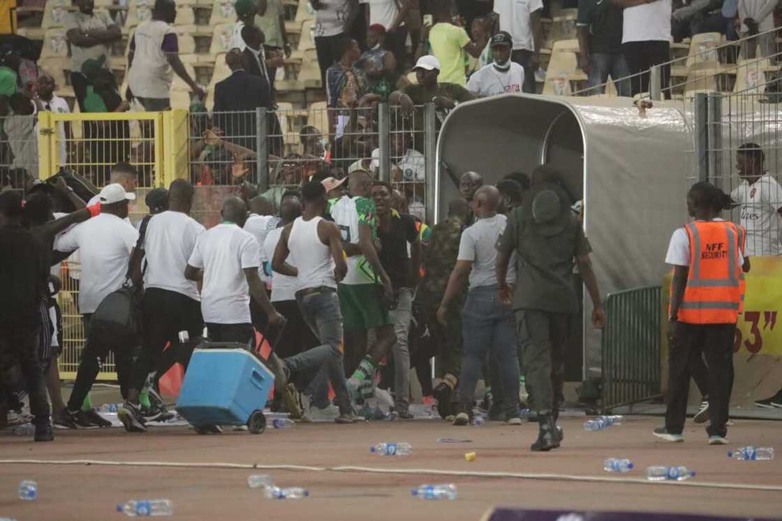 Fans pitch invasion